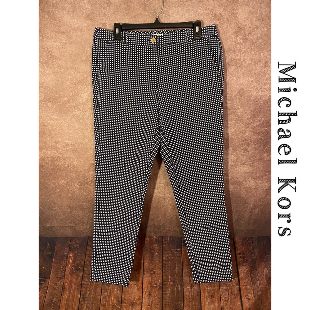 Micheal Kors~Navy/White Check Pattern flat front pants~Women’s size 10~EUC